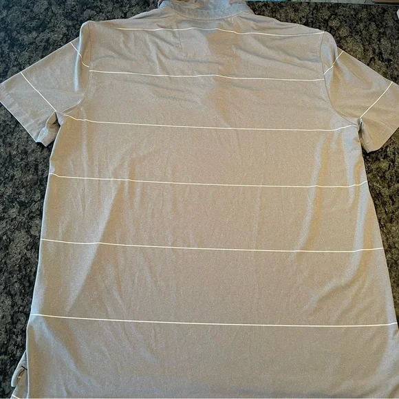 ⛳️Excellent Men’s Nautica XL golf shirt. SOFT, Beautiful gray w/ white stripe. - Picture 5 of 5
